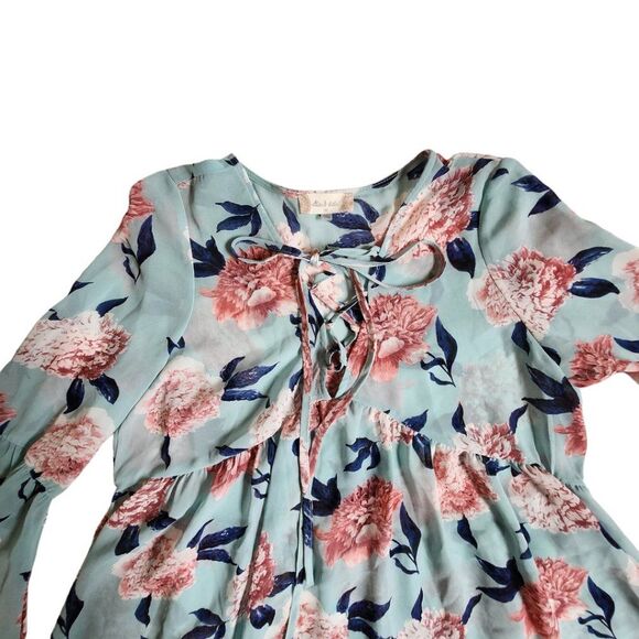 Altar'd State sheer long bell sleeve lace up top sz M - Picture 3 of 11